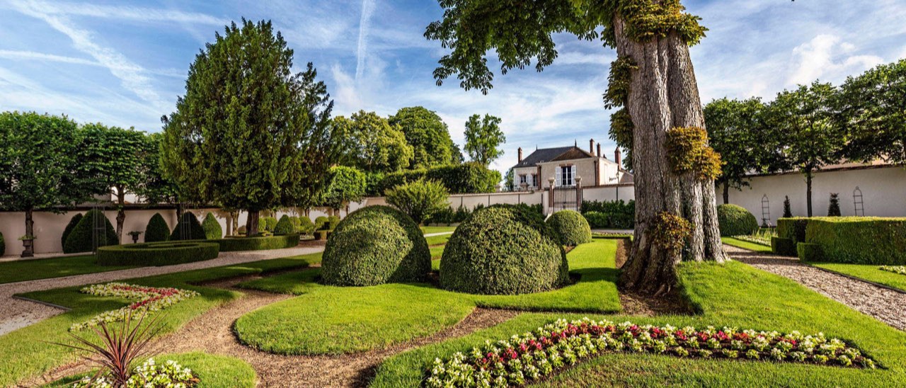Les jardins et la maison Billecart-Salmon à Mareuil-sur-Aÿ
