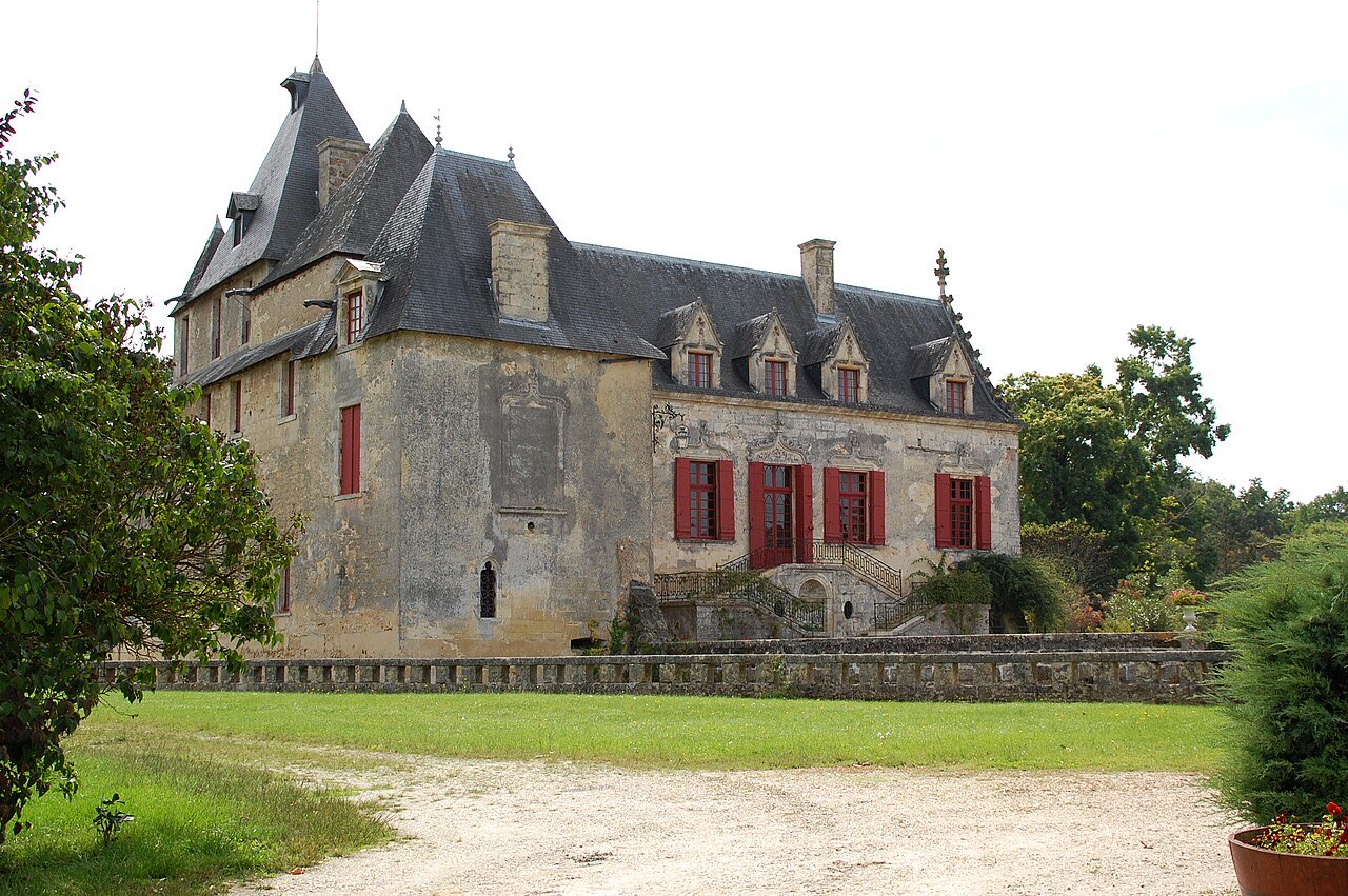 Le Château Olivier et ses douves, cru classé de Graves à Léognan