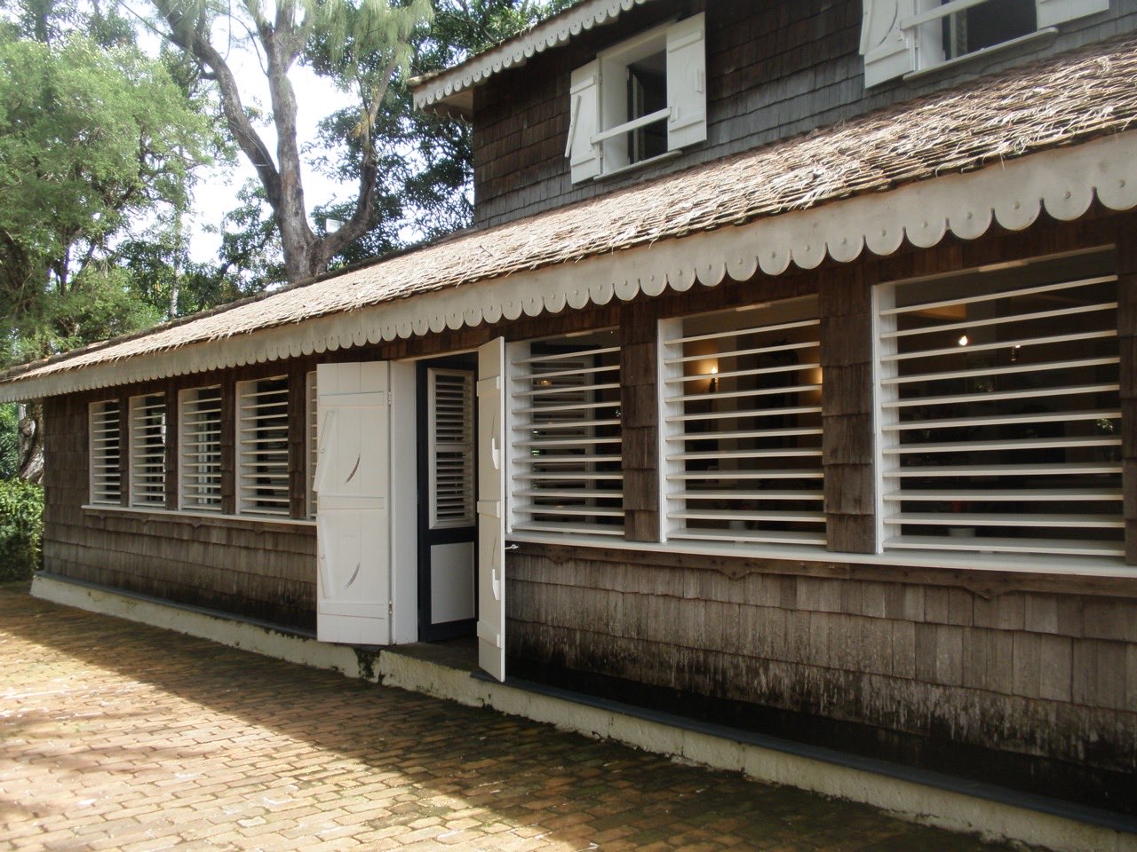 Façade de la maison créole de l’Habitation Clément, au François, en Martinique